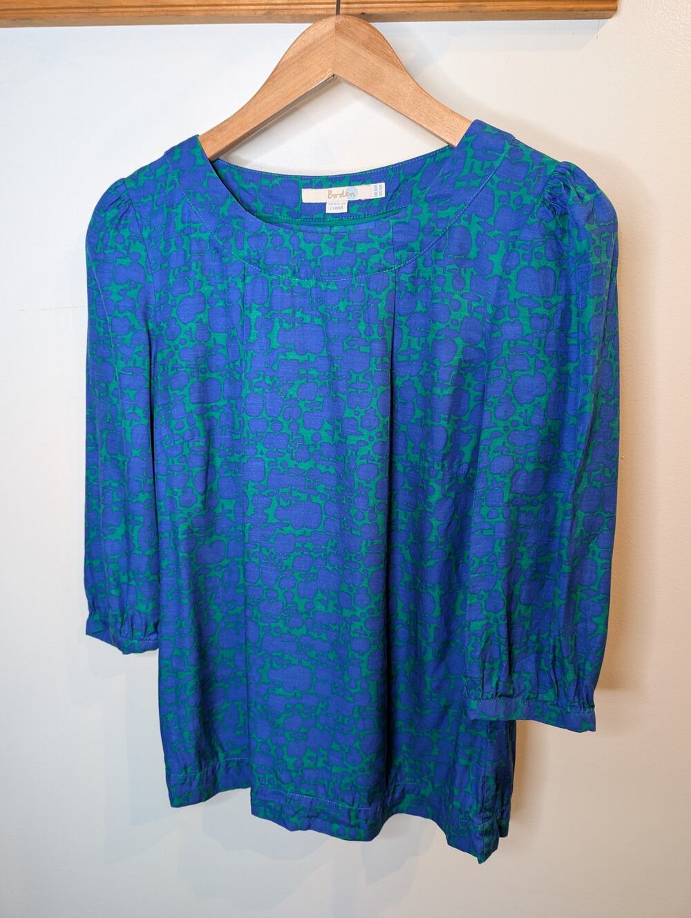 Boden Blue Green Floral Silk Blend Blouse Top Shirt Preppy Coastal Size US 6R